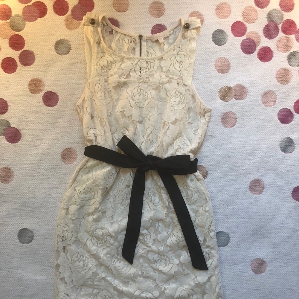 ✨Ivory Lace Dress✨ - Picture 1 of 4